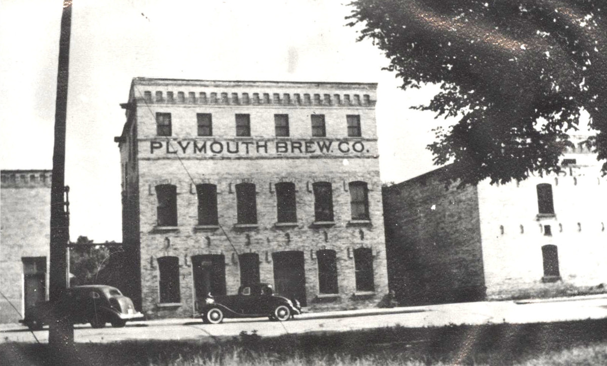 12 plymouth brewery main st btwn n milwaukee caroline st became pt of sr w1200